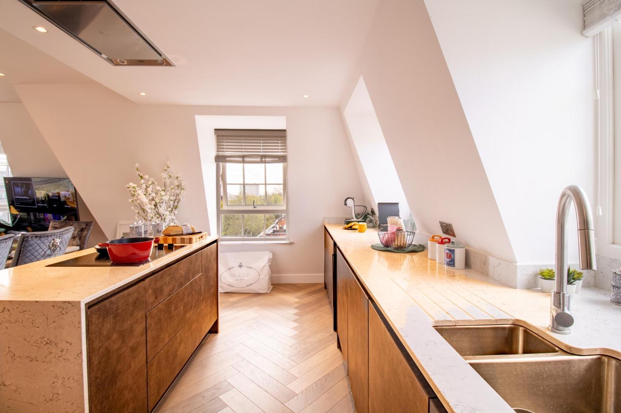 Elegant 3-Bedroom Penthouse In Marble Arch 70 Londen Buitenkant foto